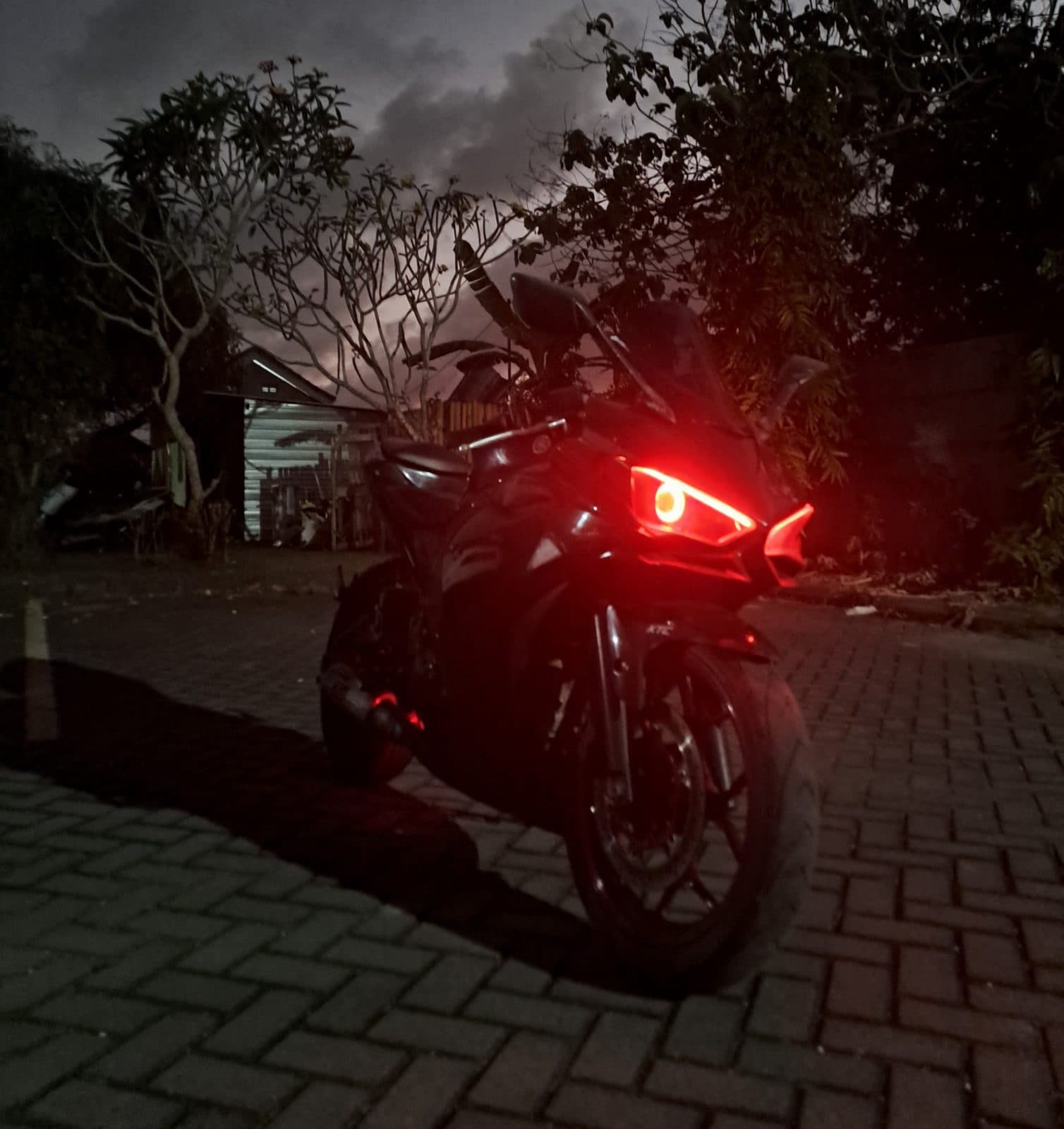 Yamaha R25 2015